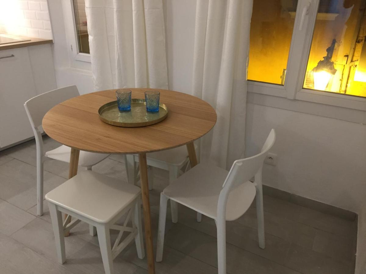 Superbe Studio Sur Le Port Et Rue Pietonne Sanary-sur-Mer Exterior photo